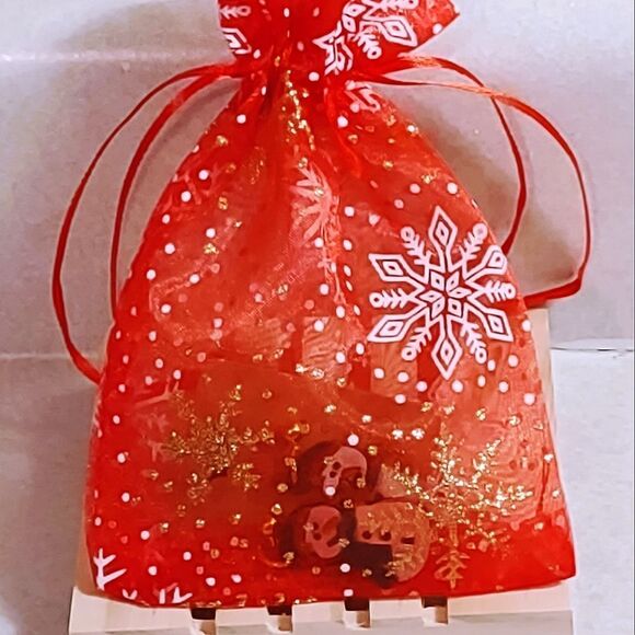 Wood holiday snowman HAND PAINTED CHRISTMAS EARRINGS - Picture 4 of 4